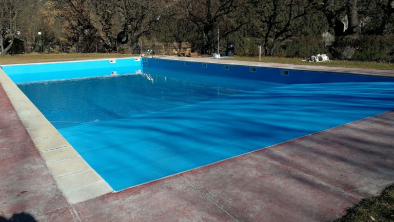 Reparación integral piscina Camping Morunys