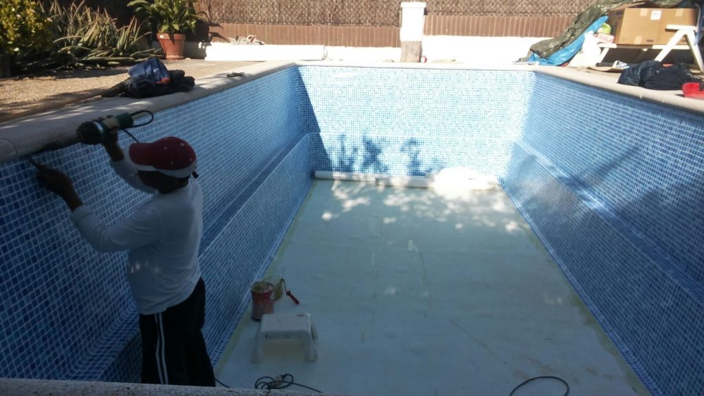 reparacion-piscina-poliester21