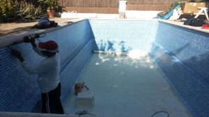 reparacion-piscina-poliester21