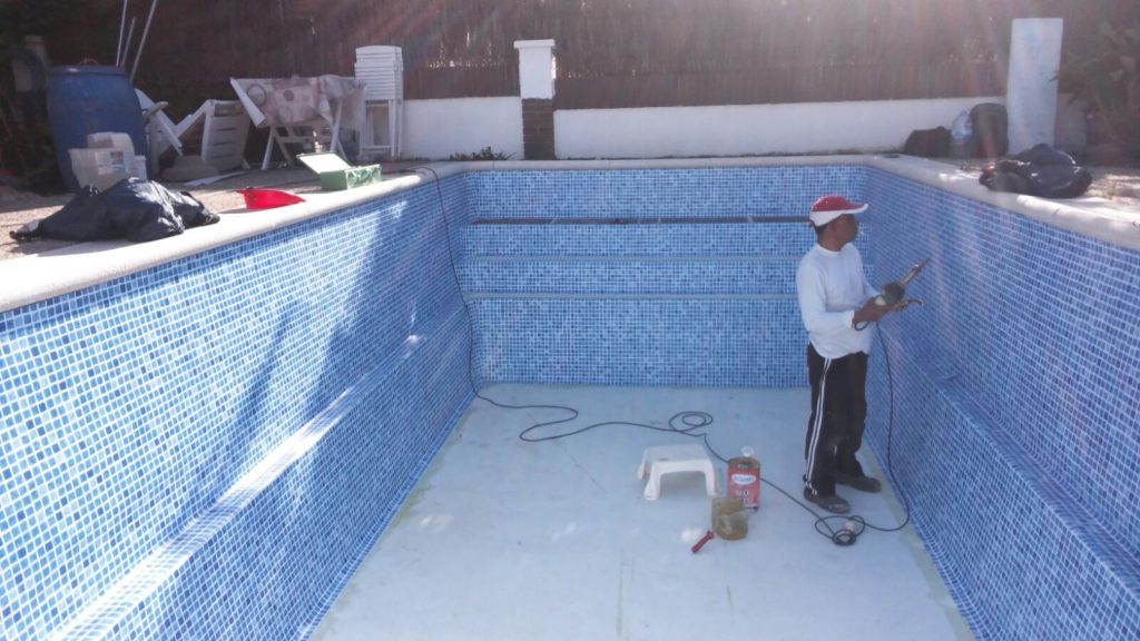 reparacion-piscina-poliester22