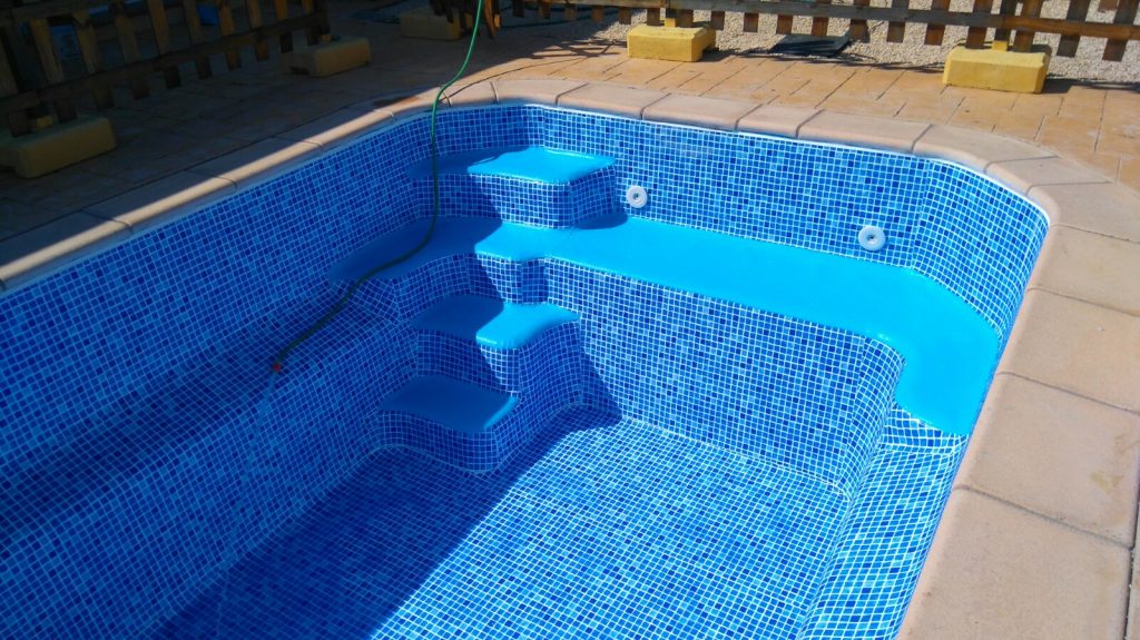 reparacion-piscina-poliester9