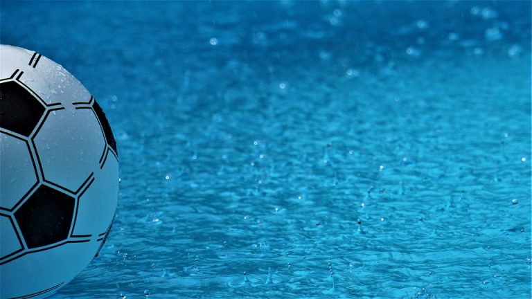 Pasos a la hora de colocar el liner para piscinas desmontables en Barcelona