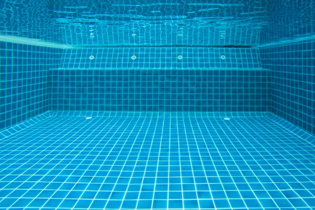 ¿Por qué es importante reparar las grietas de tu piscina?
