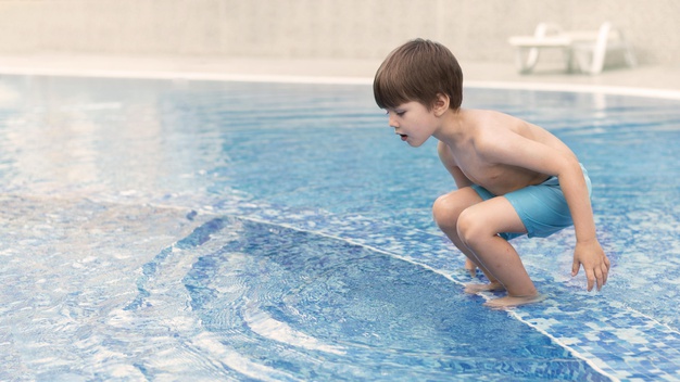 ¿Qué procesos hay que seguir para reparar un liner para piscinas?