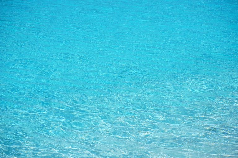 El mantenimiento para piscinas de fibra en Sabadell