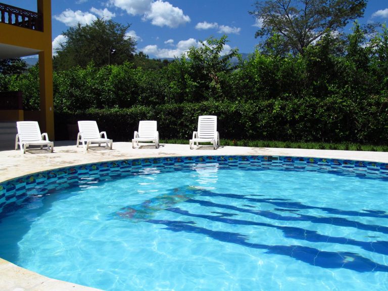 Consejos para el mantenimiento de las liner piscinas en Calafell