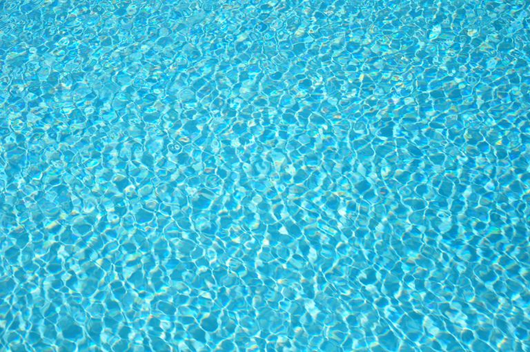 Reparación de liner de piscinas: tome las decisiones adecuadas
