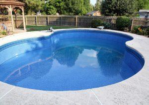 Piscina con liner en el suelo