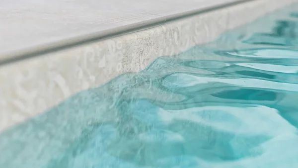 csm_Piscina-RENOLIT-ALKORPLAN-VOGUE-Vintage-Chateau_23_ef2fb9b5f1