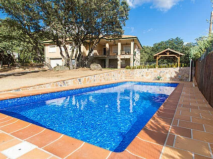 csm_Swimming_pool_RENOLIT_ALKORPLAN3000_Marbre__5__a61e1a225b