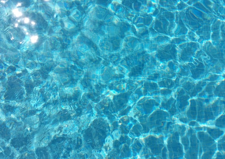 Aumenta el valor de tu propiedad con la reparación de piscinas