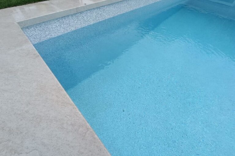 Beneficios de los liners de piscina sobre otros revestimientos