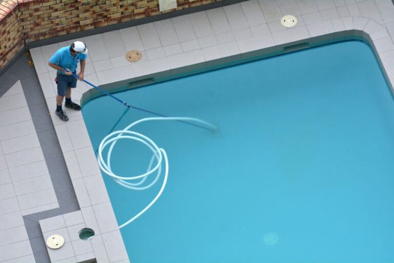 Reparación de sistemas de salinización en piscinas
