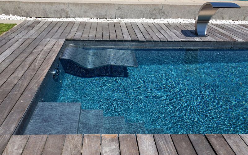 ventajas liner piscina acabado moderno