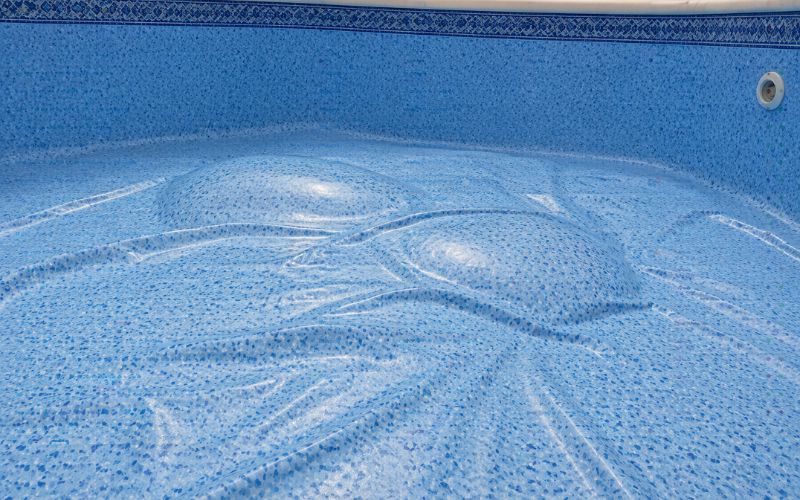 liner piscina bolsas agua fondo deformación