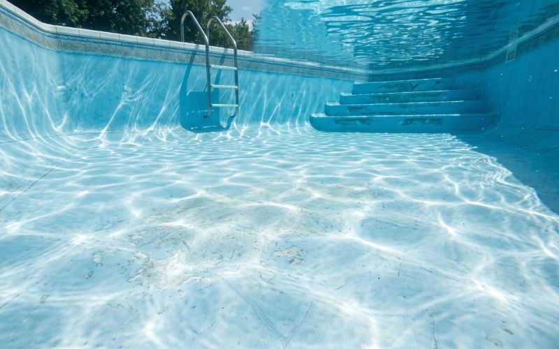 liner piscina desgaste uso continuo