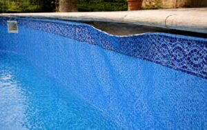 liner piscina levantado en pared