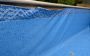 liner piscina levantado pared desajuste