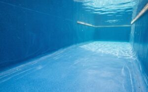 liner piscina fondo marcas limpiafondos
