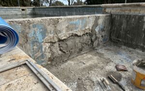 antigua reparación en piscina antes de colocar liner